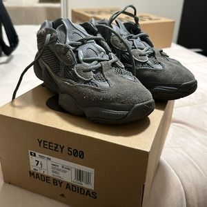 Yeezy 500 grant